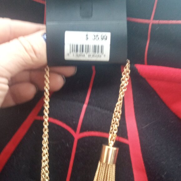 Long Gold Tone Necklace Tassle Charm New with Tags - Picture 4 of 4